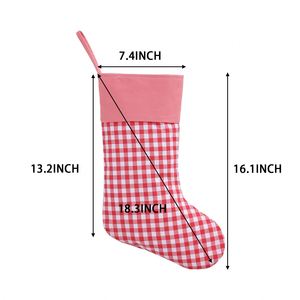 Chaussettes de Noël personnalisées à motif écossais classique, sacs à suspendre au poêle, chaussettes de Noël à carreaux Buffalo Check - Product Image 2