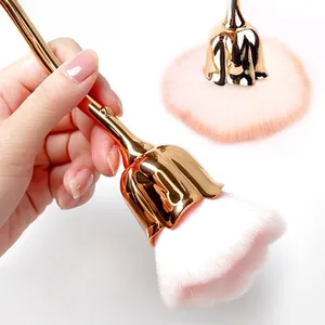Pincel de Uñas de Lujo con Forma de Rosa Dorada, Pelo Sintético Ovalado, Mango Metálico, Férula Rizada, Herramienta Profesional Suave para Arte de Uñas - Product Image 1