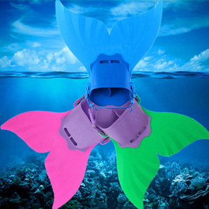 Pinne da nuoto in TPR a sirena in un pezzo unico per adulti e bambini pinne da immersione - Product Image 6