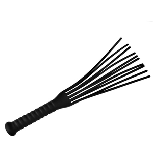 批发pu floggers男皮革束缚打屁股鞭子恋物癖打斗玩具情侣