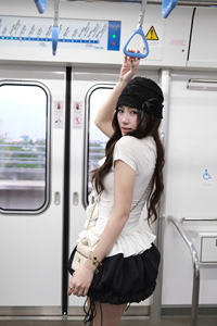 OEM disponible de haute qualité Coshe Vietnam élégant élégant à volants haut ballon jupe genou dentelle gland pour les femmes haut de gamme un ensemble - Product Image 5