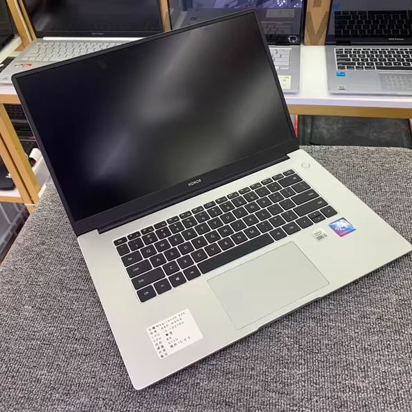 Hono MagicBook X15: a Sleek and Lightweight Laptop with a 15.6-inch Full-screen Display the Screen Is Touch-sensitive