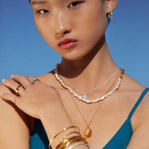 Siren <span class=keywords><strong>Muse</strong></span> Wave Boucles d'oreilles à clipser en argent sterling 925 de luxe minimaliste pour femmes et filles Boucles d'oreilles en plaqué or - Product Image 1