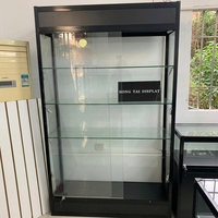 Moderne, Robuste LED-Beleuchtete Glasvitrine für Einzelhandelsgeschäfte, Rauchershops, Einkaufszentren - Anpassbare Abmessungen, Umweltfreundlich