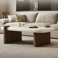 Table basse moderne Japandi en bois de noyer avec plateau irrégulier blanc crème, meuble de salon pour la maison