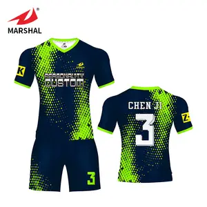 Tipo nuevo diseño camiseta de fútbol conjunto chándal barato al por mayor de fútbol uniformes ropa deportiva de los hombres
