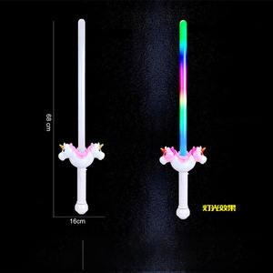 <span class=keywords><strong>Sabre</strong></span> <span class=keywords><strong>laser</strong></span> licorne multicolore en plastique ABS pour les fêtes et les faveurs d'enfants. - Product Image 4
