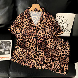 Pijamas de Verano para Mujer, de Seda de Hielo, Finos, con Solapa, Conjunto de Pijama de Manga Corta y Pantalones Cortos, Ropa de Dormir para el Hogar - Product Image 6