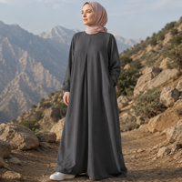 Robe longue ample à col rond, plissée devant, à manches longues, avec poches latérales |   Abaya musulmane quotidienne, tenue islamique décontractée et modeste