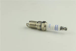 Bougies d'allumage en alliage de nickel Pièces automobiles Fr7DC+8 Bougie d'allumage Suzuki pour <span class=keywords><strong>voiture</strong></span> - Product Image 6