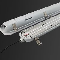 Lampu LED 40W Tri-Proof Eco Alpha Vapor Tight Light dengan Efisiensi Tinggi 120lm/w, Housing PC, Tahan Air IP65 untuk Penggunaan Gudang, Garansi 5 Tahun