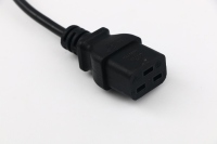 Connecteur IEC C19 vers C20 à 3 prises et 3 broches pour courant industriel élevé