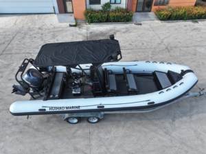 Bote de Pesca con Motor Fuera de Borda de Control Remoto, Hecho a Mano, de 7.<span class=keywords><strong>6</strong></span> m, con Tubo de Aluminio y PVC, Impulsado por Gasolina, para Turismo y Entretenimiento - Product Image 2