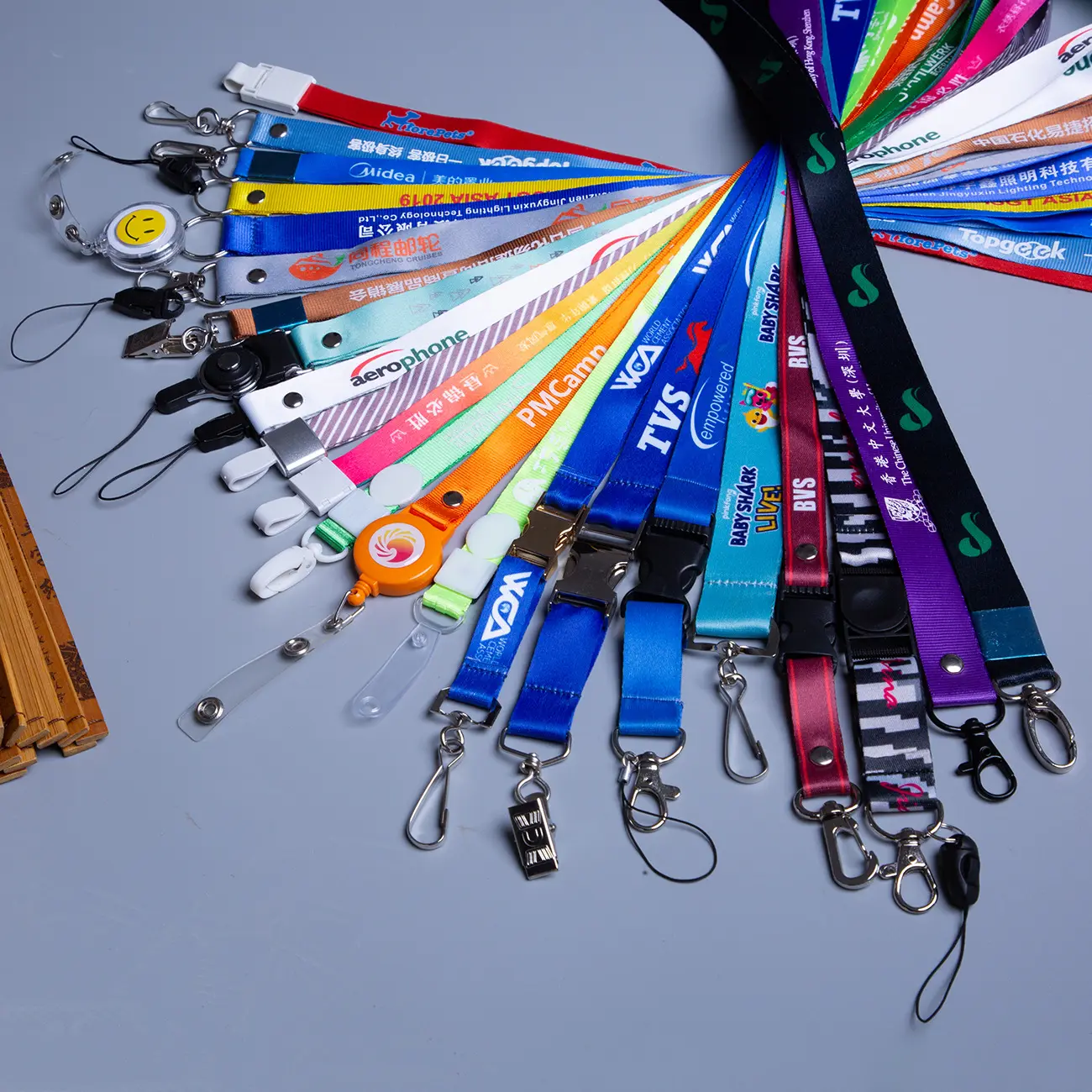 Custom Logo Promotional gift logo badge reel custom lanyard with card holder lanyards key chain