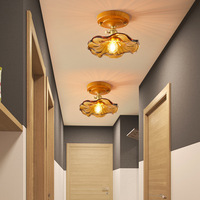 Plafonniers en forme de feuille de lotus de style chinois, couloir, passage, entrée rétro américaine, hall, balcon et W