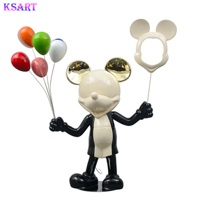 Suministros baratos y artesanías <span class=keywords><strong>de</strong></span> resina <span class=keywords><strong>de</strong></span> fibra <span class=keywords><strong>de</strong></span> vidrio colorido <span class=keywords><strong>Mickey</strong></span> Mouse sculpture mouse statue with globos - Product Image 1