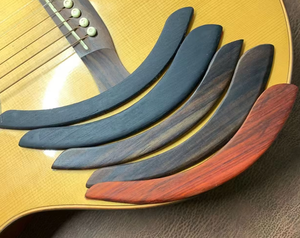 Poggiabraccia per Chitarra in Palissandro, Ebano e Legno Dorato, Accessori per Strumenti Musicali con Attacco in Colla Morbida su Entrambi i Lati - Product Image 1