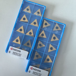 เม็ดมีดคาร์ไบด์ TNGA160404SO1525 A66N HSS รูปทรงสามเหลี่ยม ยี่ห้อ Kyocera สำหรับงานกลึงภายนอก เครื่องกลึง CNC ความแข็งสูงพิเศษ ผลิตตามแบบ OEM - Product Image 3