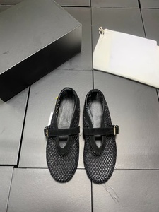 Chaussures plates de luxe ALAIAs en résille pour femmes, avec empeigne en cuir véritable ajourée et scintillante, style Mary Jane, décontractées et habillées - Product Image 3