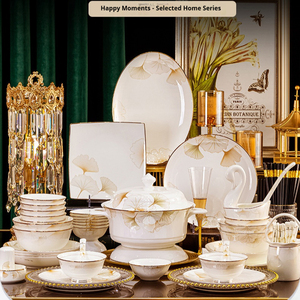 <span class=keywords><strong>Service</strong></span> de table de luxe en porcelaine fine pour 10 personnes, idéal pour les mariages ou les dîners de Noël, avec assiettes et bols à bord <span class=keywords><strong>doré</strong></span> - Product Image 1