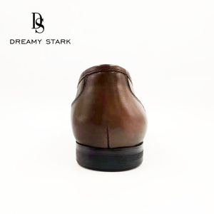 Chaussures habillées en cuir pour hommes, style décontracté de bureau, nouvelle mode Dreamy Stark, peuvent être associées à divers styles - Product Image 3