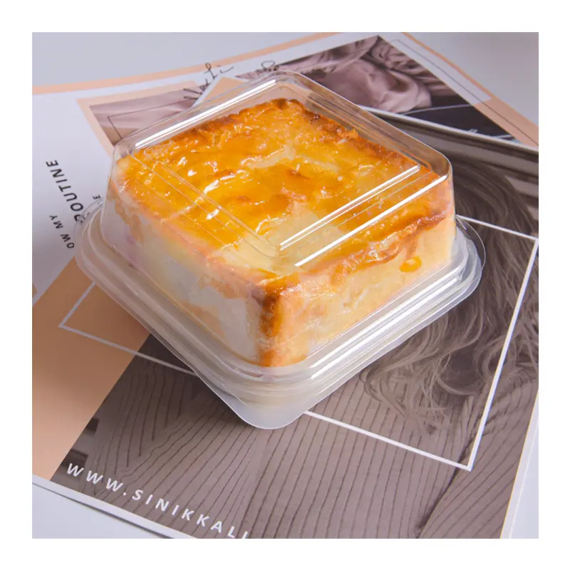 Recyclable square PET plastic slice cake container, high clear transparent dessert moon packaging cake box in bulk