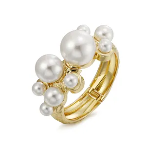 Fashion Big Pearl Bracelets for Women Plating Gold Wrist Metal Hinged Open Cuff Bangle Bracelet Jewelry