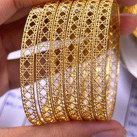Imprimante 3D NOVA3D pour bijoux en filigrane, conçue pour des modèles ajourés fins de moulage à la cire perdue, idéale pour les ateliers de bijouterie en or et en argent