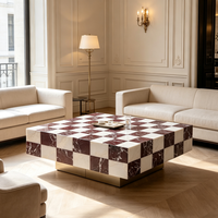 Table basse en marbre carré rouge et blanc de luxe Centurymosaic, table à thé en pierre à damier avec base en métal pour hôtel, salon