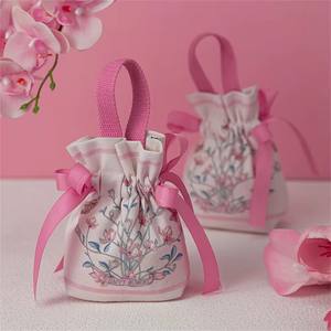 Großhandel Retro Flower Handheld Kordel zug Aufbewahrung taschen Personal isierte tragbare Hochzeits geschenke Verpackung für Süßigkeiten für Werbeaktionen - Product Image 4