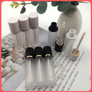Tabung <span class=keywords><strong>Lipgloss</strong></span> transparan 8ml, tabung <span class=keywords><strong>Lipgloss</strong></span> kustom hitam dan merah muda buram gradien bulat mewah dengan tongkat bulat - Product Image 2