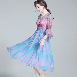 Nouvelle Robe Longue Taille Haute en Soie de Mûrier et Chiffon Dégradé, Style Vacances, Anti-statique, Effet Rajeunissant, Style Français Doux A76 - Product Image 4