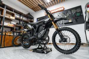 15% de Descuento en Motocicleta Eléctrica Todoterreno de Alto Torque, 72V 35Ah, 3 Velocidades, para Jóvenes Conductores, Altis Delta, con Batería de Litio de Carga Rápida - Product Image 3
