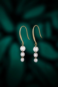 Élégantes boucles d'oreilles clous en or blanc massif 18 carats avec diamant de laboratoire taille poire de 0,96 ct |   Diamant de laboratoire de taille poire certifié IGI - Product Image 4