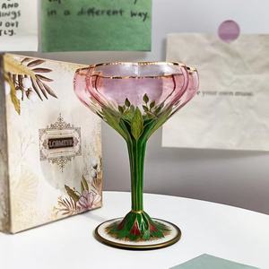 Copas de Vino Decorativas de Cristal con Diseños de Flores Pintadas a Mano, Copas de Bebidas Pintadas, Copas de Vino de Lujo - Product Image 6