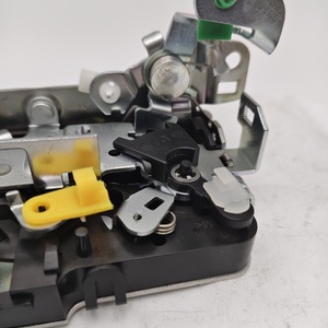Actionneur de verrouillage de porte automatique Central Power 8200928465 8200928463 pour RENAULT <span class=keywords><strong>CAPTUR</strong></span> (J5 _) 2013- - Product Image 4