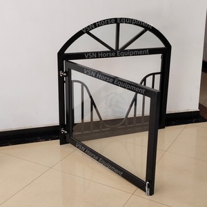 Fenêtre d'écurie pour chevaux, barres en acier renforcées, fenêtre de ventilation pour écurie, conçue pour les structures d'écurie durables en extérieur - Product Image 6