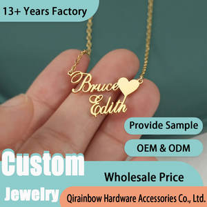 <span class=keywords><strong>Collana</strong></span> Personalizzata <span class=keywords><strong>con</strong></span> <span class=keywords><strong>Doppio</strong></span> <span class=keywords><strong>Nome</strong></span> a Forma di Cuore in Acciaio Inossidabile Placcato Oro 18K per Donna <span class=keywords><strong>con</strong></span> Catena a Croce Idea Regalo di Natale per Fidanzata - Product Image 3