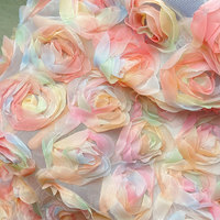 2024 mode personnalisé Polyester doux léger coloré dentelle Roses motif broderie tissu Rosette tissu pour robe de mariée