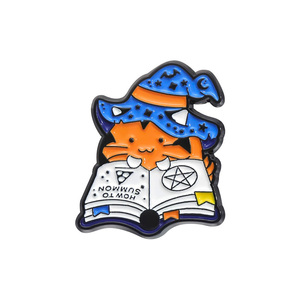Broche en alliage de zinc émaillé USAVICH Lapin Rouge de dessin animé, épinglette fantaisie noire, motif démon sombre et maléfique, pour uniforme de prison et costume - Product Image 3