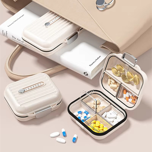 Caja de almacenamiento de pastillas semanal compacta con diseño de bloqueo Almacenamiento de medicamentos multiusos para viajes al aire libre Kit médico portátil - Product Image 5