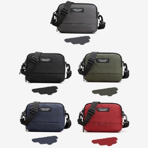 Bolsos de Mensajero para Hombre, Diseño Moderno, Impermeables, de Poliéster, Bandolera, Riñonera con Logotipo Personalizado - Product Image 2