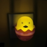 Lampe de nuit LED moderne W032 en forme de poussin Kawaii, rechargeable, en ABS, veilleuse minimaliste en forme d'œuf pour chambre à coucher, avec interrupteur à brancher, 6000K