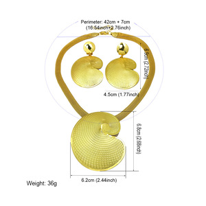 Nouvelle Tendance 2025 : Bijoux Classiques Exagérés en Gros pour Femmes, Forme XOXO, Style Islamique, Plaqué Or, Alliage, Cristal et Strass - Product Image 6