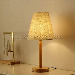 Lampe de bureau LED <span class=keywords><strong>en</strong></span> bois de tissu chinois moderne Simple Ins vent batterie de chevet nouveau <span class=keywords><strong>Luminaire</strong></span> Zhongshan pour salon étude chambre - Product Image 4