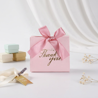 Boîte en papier rose pour chocolats, idéale pour les cadeaux de mariage et les fêtes, fabriquée par des fournisseurs chinois de Yiwu pour petites entreprises.