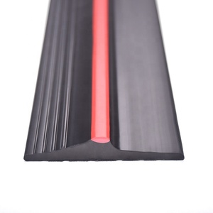 Bande d'étanchéité <span class=keywords><strong>de</strong></span> seuil inférieur <span class=keywords><strong>de</strong></span> <span class=keywords><strong>porte</strong></span> <span class=keywords><strong>de</strong></span> <span class=keywords><strong>garage</strong></span> <span class=keywords><strong>de</strong></span> conception moderne universelle en caoutchouc résistant aux intempéries - Product Image 2