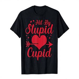 Camiseta Hit Stupid Cupid Arrow, Humor del Día de San Valentín, Meme, Unisex, Corte Regular, Manga Corta, 100% Algodón Jersey, Estampado Frontal, Cuello Redondo - Product Image 1
