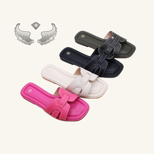 Alta qualità estate nuovo Design alla moda <span class=keywords><strong>sandali</strong></span> da ragazza con stile Slip-on, suole comode e morbide, molto popolari per la vendita - Product Image 1