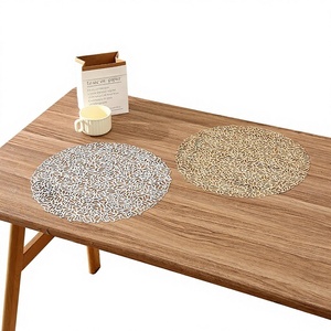 Tapete Antideslizante de PVC con Diseño Creativo de Semillas de Amapola, Estilo Europeo Simple, Moderno y Minimalista, con Estampado Dorado - Product Image 1